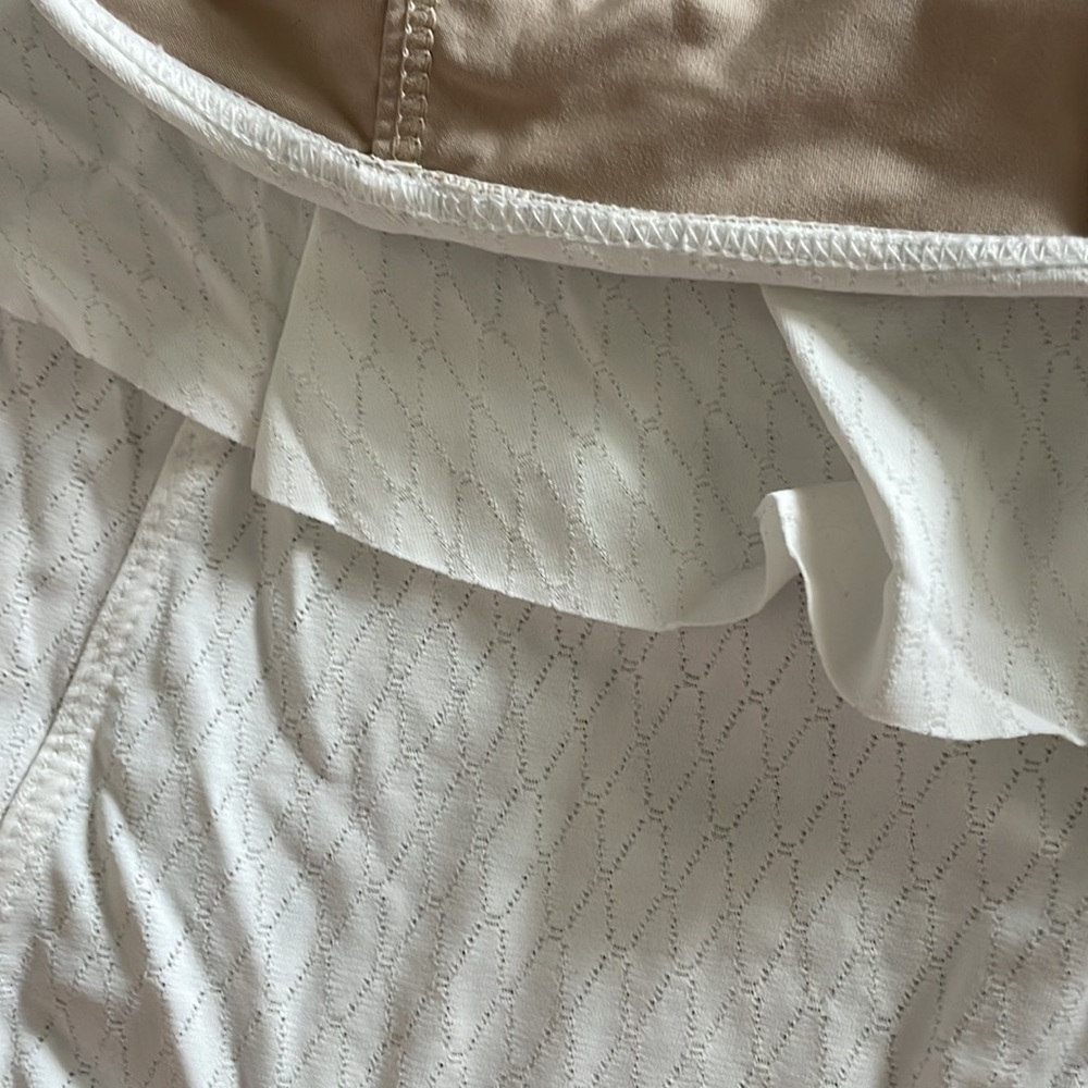 Kortni Jeane Ruffle Around Bottoms - Picture 3 of 4